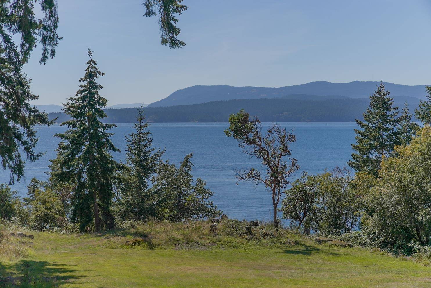 Pender Island, BC V0N 2M1,1325 Mackinnon RD