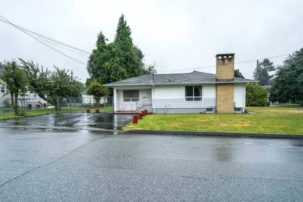 Abbotsford, BC V2S 3X2,2084 Hollyberry CT