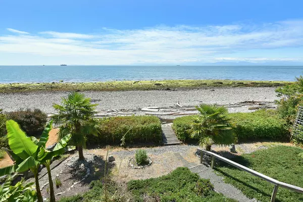 Roberts Creek, BC V0N 2W4,2757 Lower RD