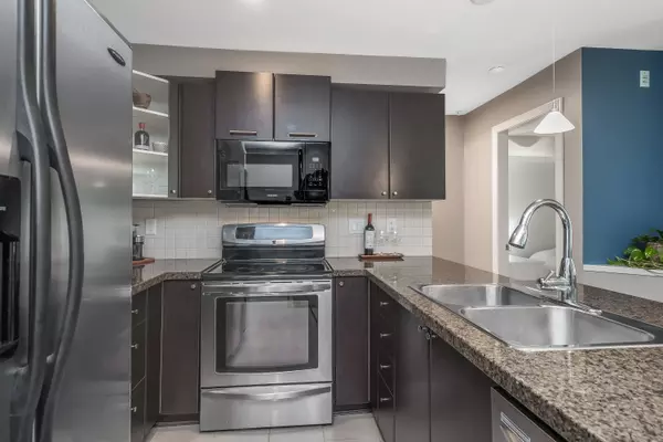 Langley, BC V3A 1G2,5454 198 ST #107