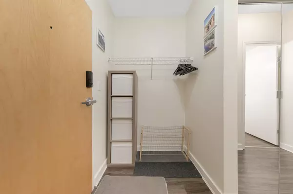 Vancouver, BC V6Z 1M5,1249 Granville ST #307