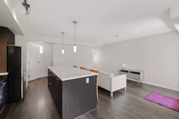 Coquitlam, BC V3J 0B8,618 Langside AVE #311