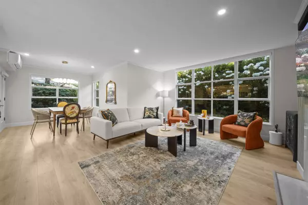 North Vancouver, BC V7R 4W7,3399 Capilano CRES #103