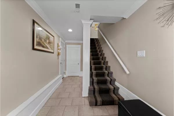 Delta, BC V4C 4W4,8081 112th ST