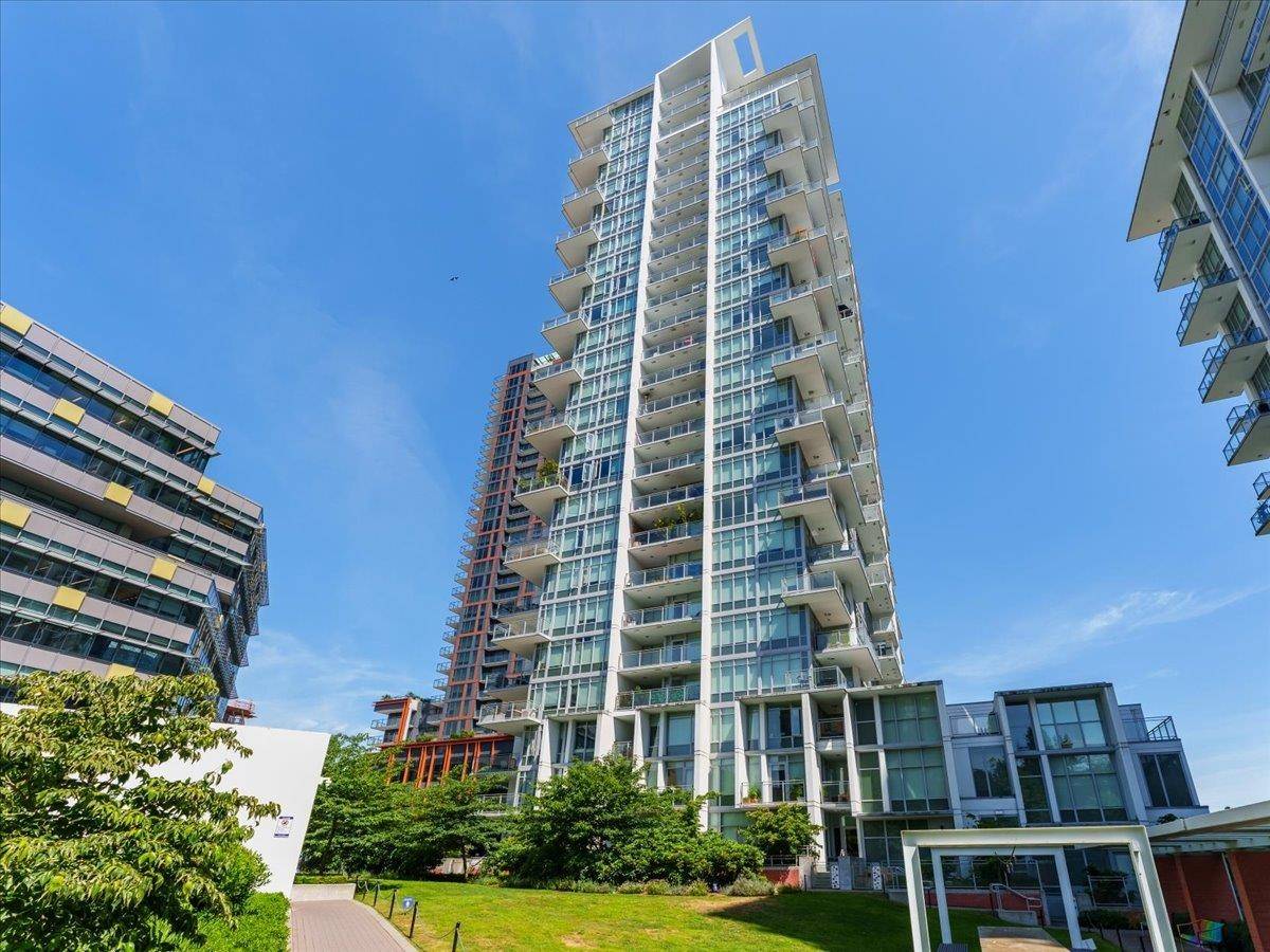 258 Nelson's CT #1407, New Westminster, BC V3L 0J9