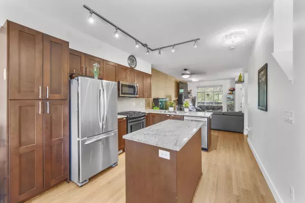 Surrey, BC V4N 5X5,19478 65 AVE #15