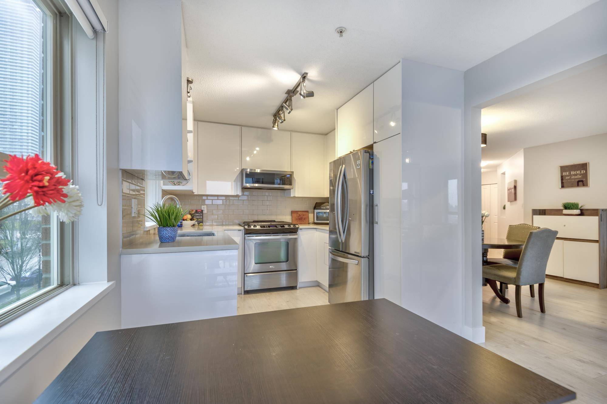 Burnaby, BC V5C 0A9,4728 Dawson ST #305