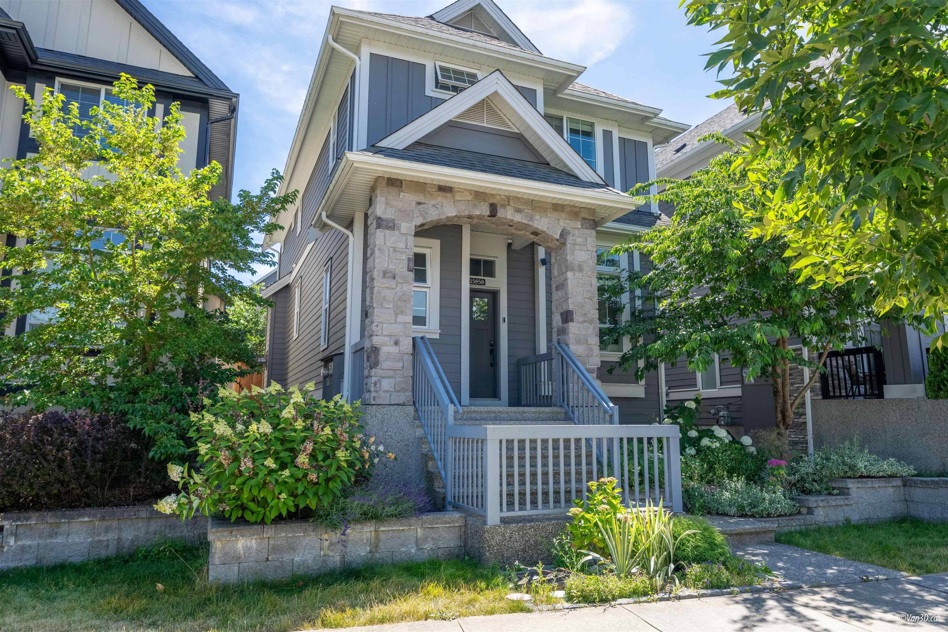 15858 29a AVE, Surrey, BC V3Z 0N4