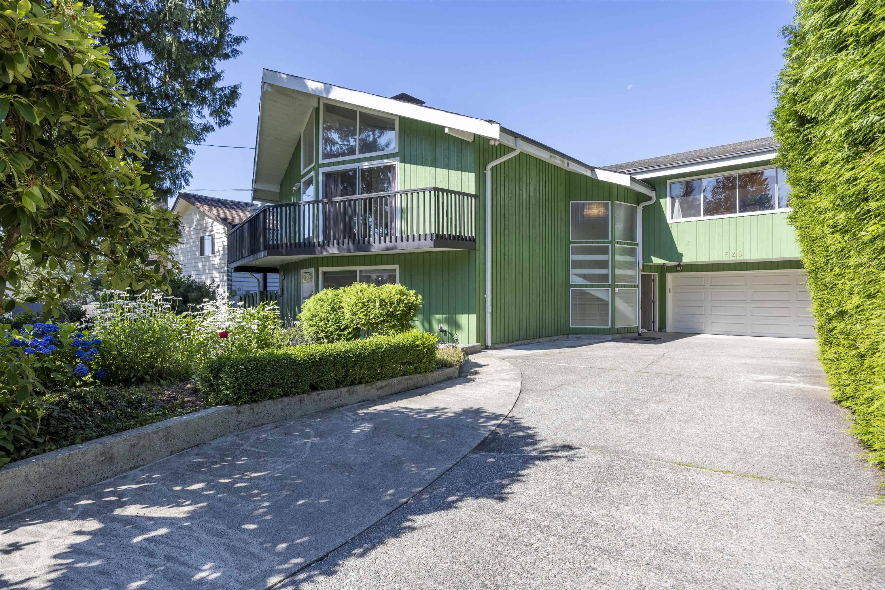 Coquitlam, BC V3J 6H6,528 Ascot ST
