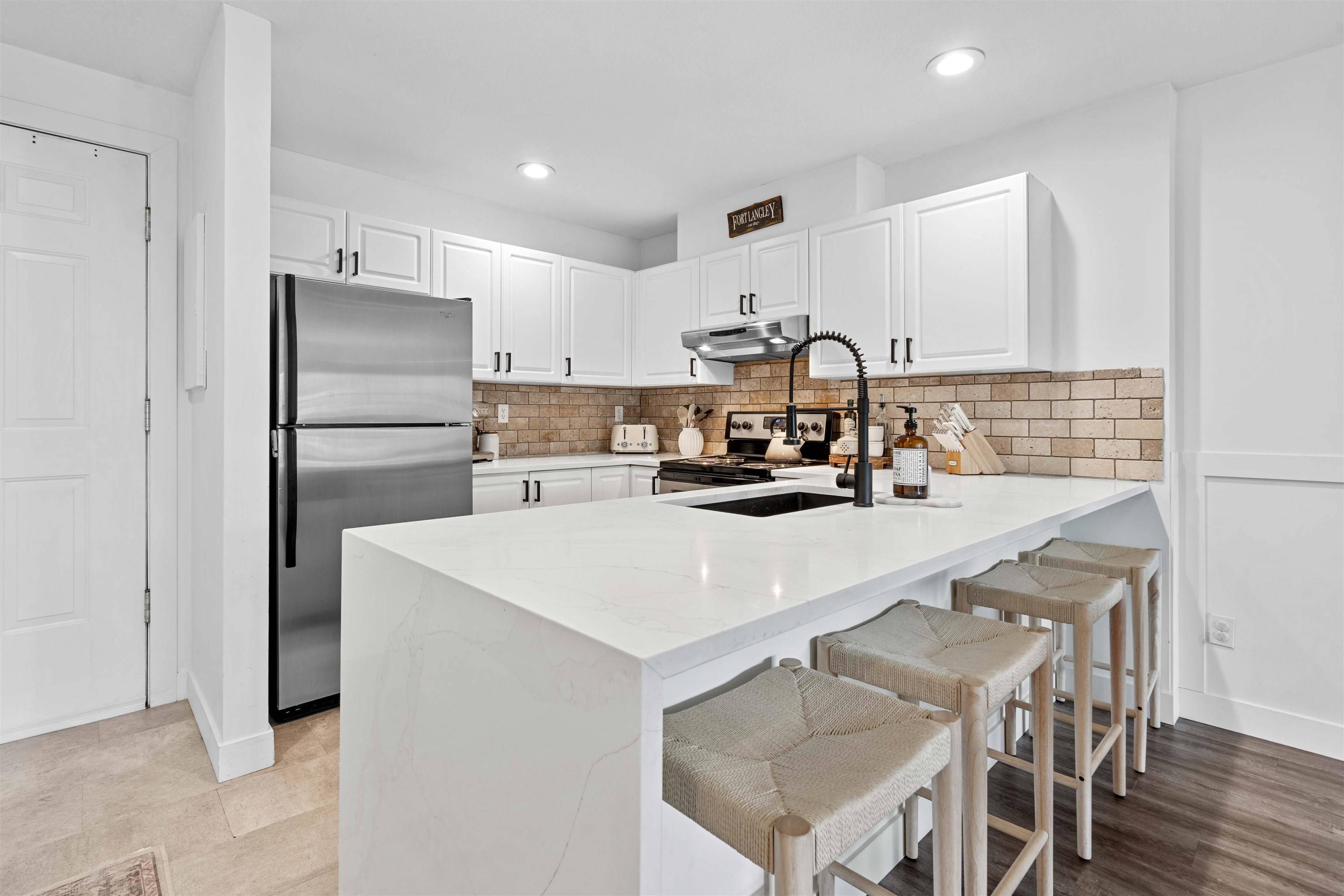 9124 Glover RD #306 Langley, BC V1M 2S6