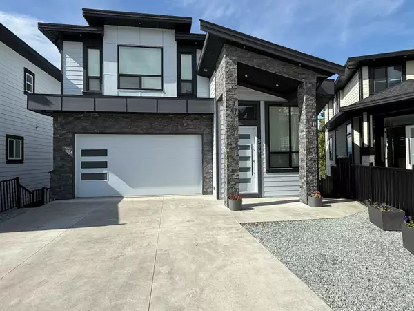 15051 63a AVE, Surrey, BC V3S 3H8