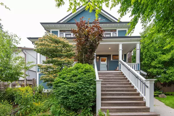346 E 5th ST, North Vancouver, BC V7L 1L9