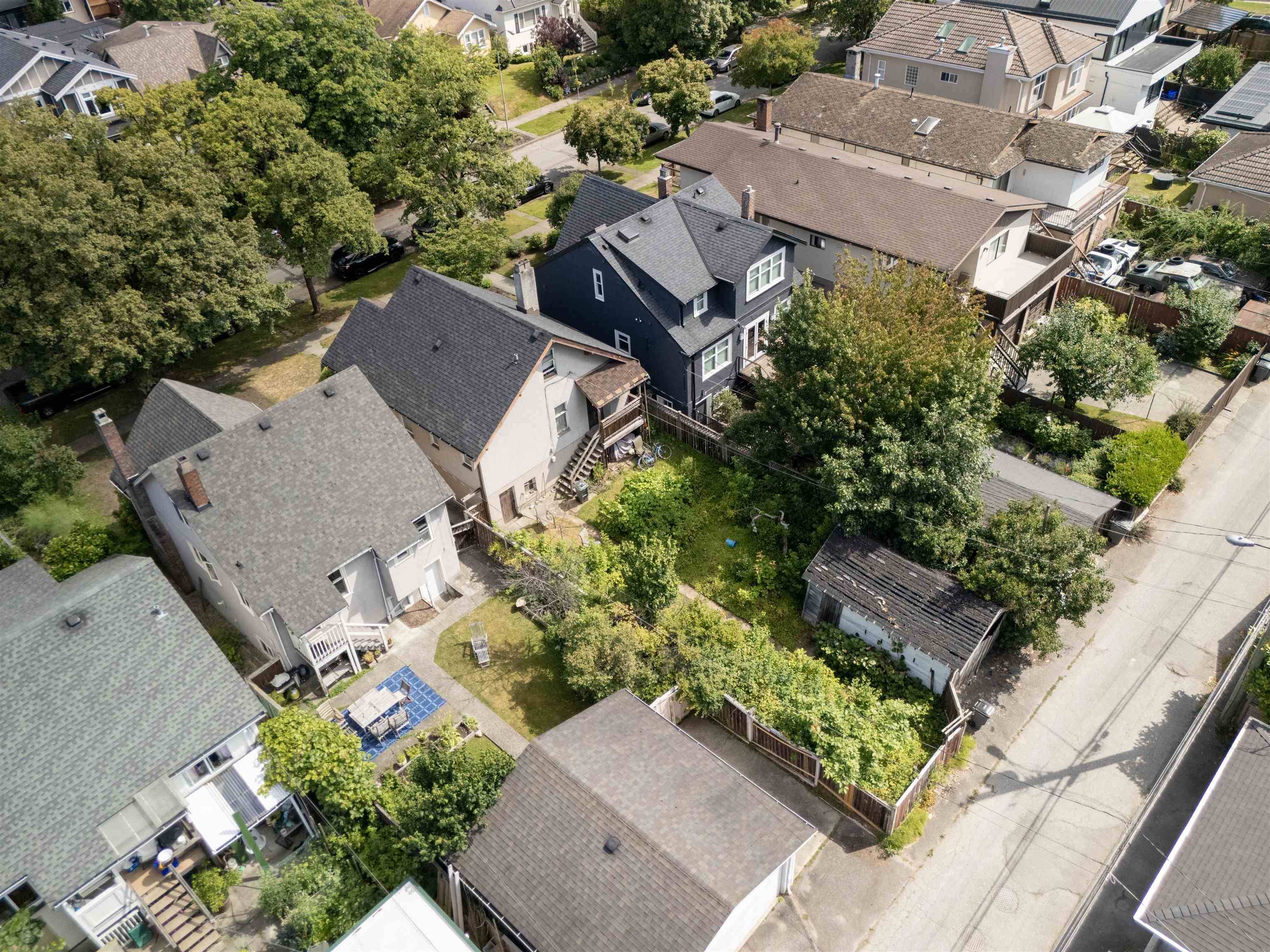 Vancouver, BC V5Y 2E2,140 W 21st AVE