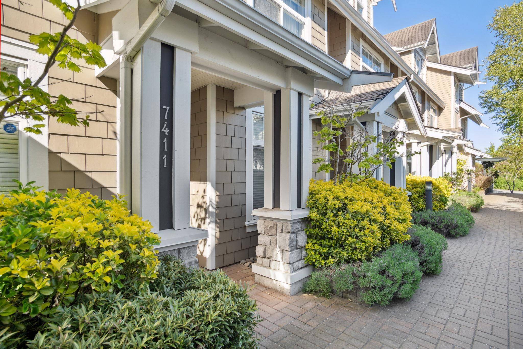 Vancouver, BC V5X 4X4,7411 Columbia ST