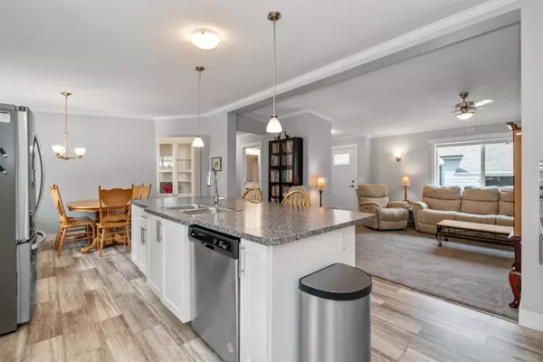 Hope, BC V0X 1L3,59060 Lougheed HWY #36