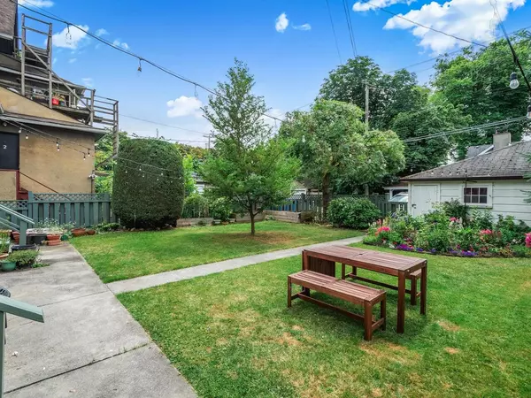 Vancouver, BC V6J 2E9,1958 W 12th AVE