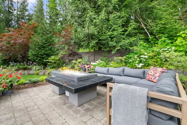 Lindell Beach, BC V2R 0Z4,43348 Creekside CIR