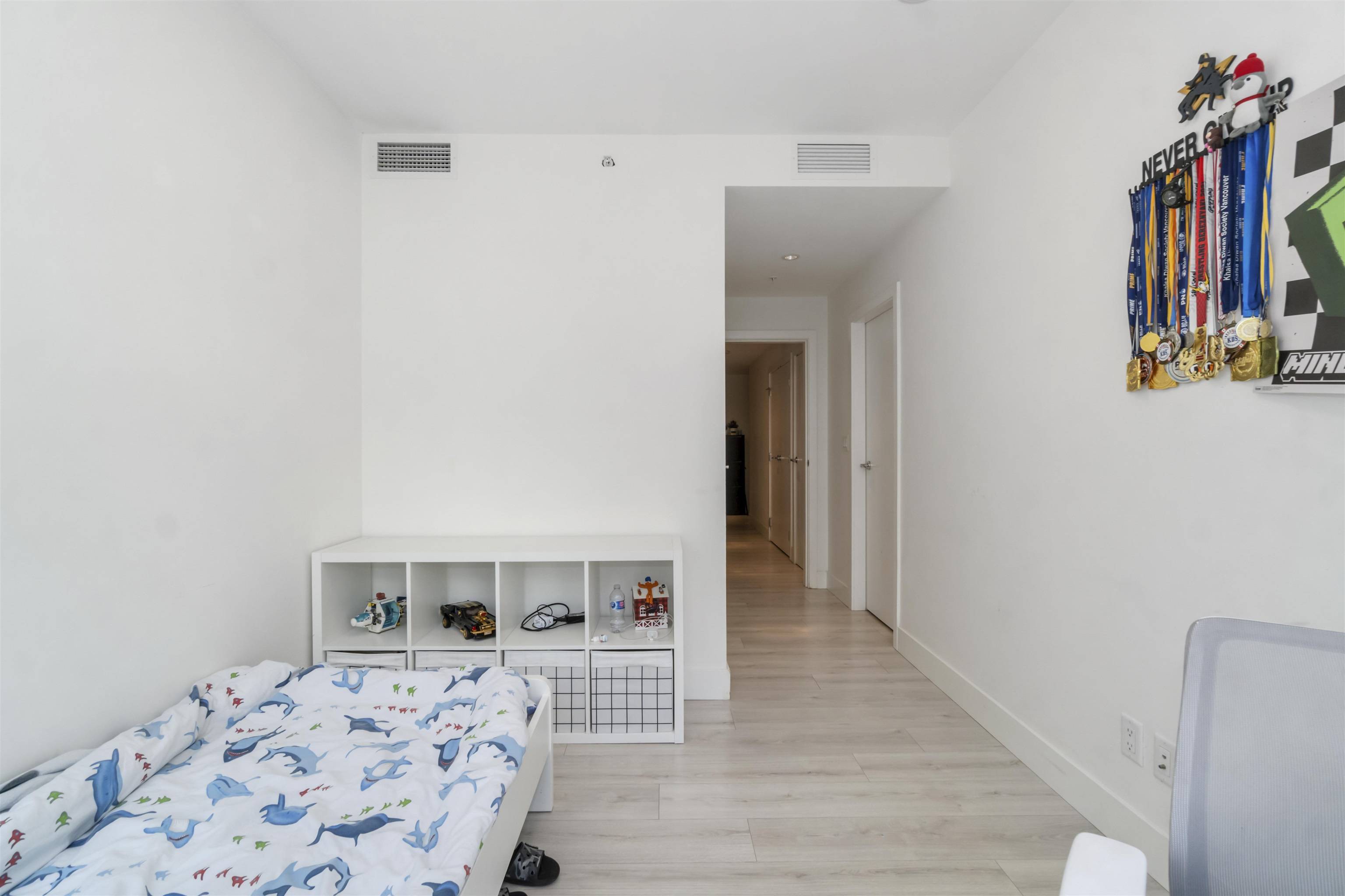 Burnaby, BC V3N 0G9,7388 Kingsway #402