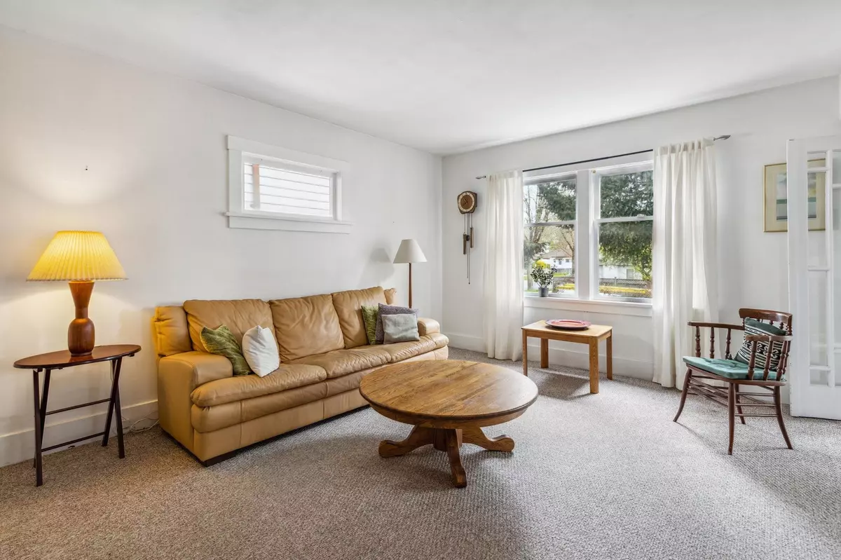 Vancouver, BC V6P 3Y1,8321 Shaughnessy ST