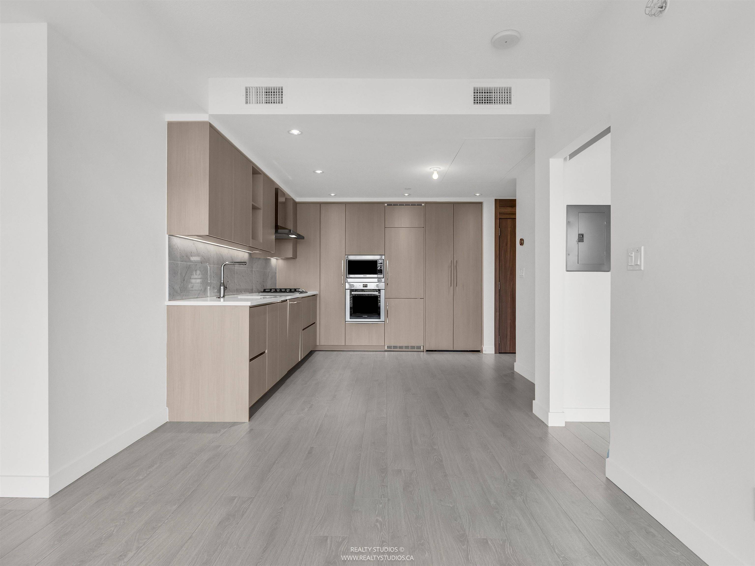 4730 Lougheed HWY #1106 Burnaby, BC V5C 0M9