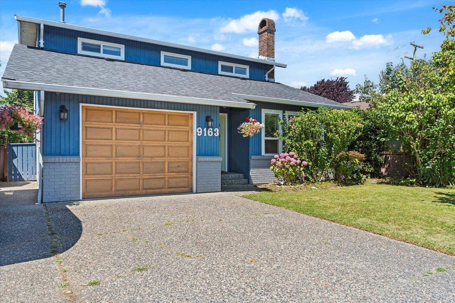 9163 Mavis ST, Chilliwack, BC V2P 7H5