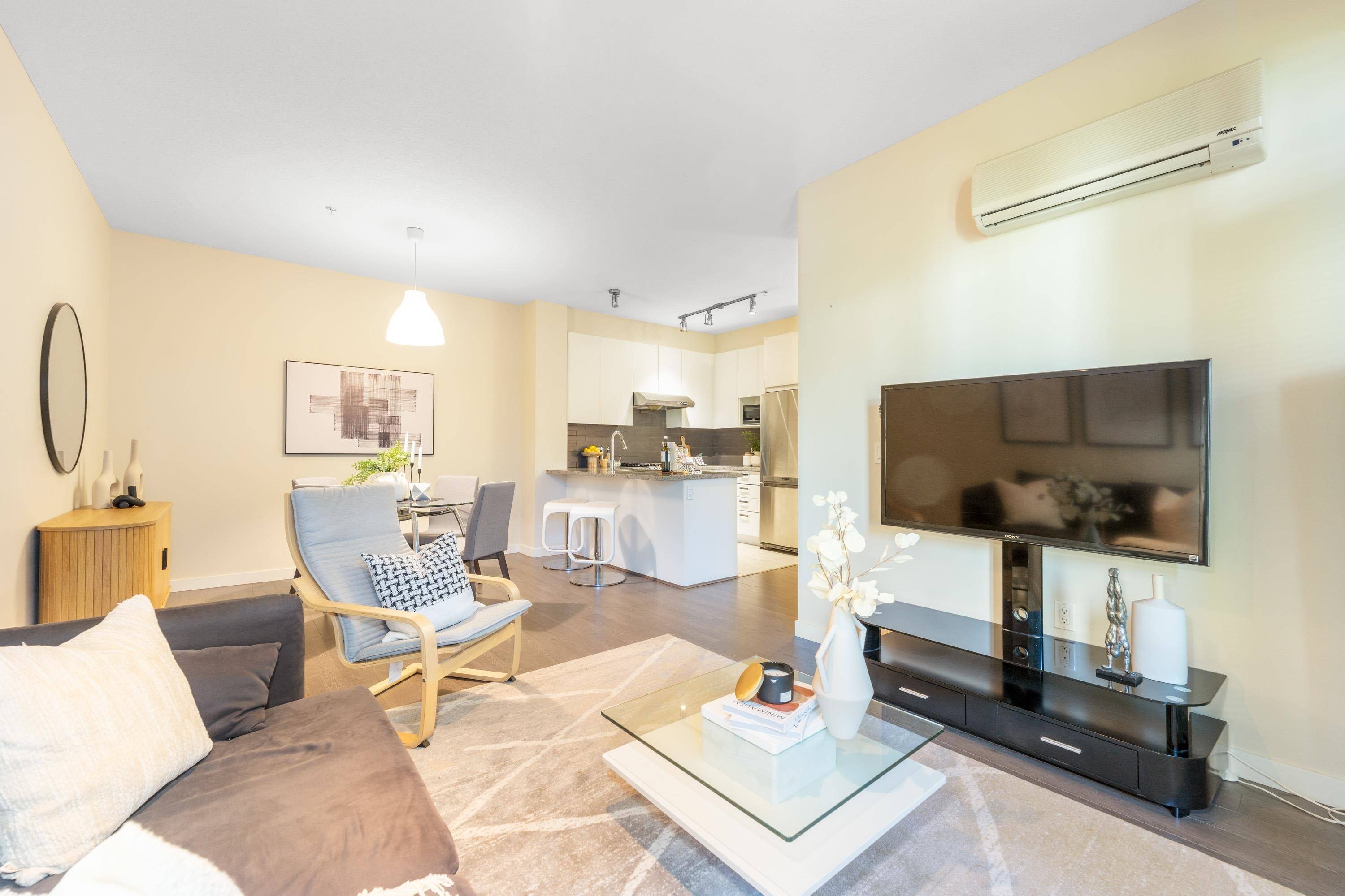 Richmond, BC V6X 0J7,9388 Mckim WAY #240
