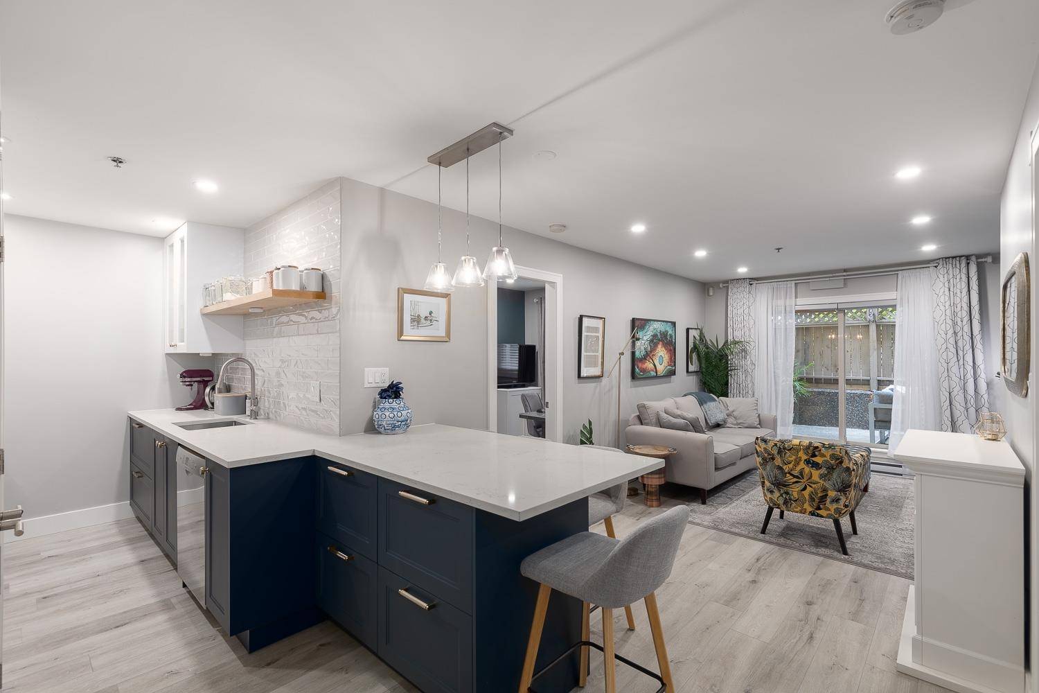 1516 E 1st AVE #103, Vancouver, BC V5N 1A5