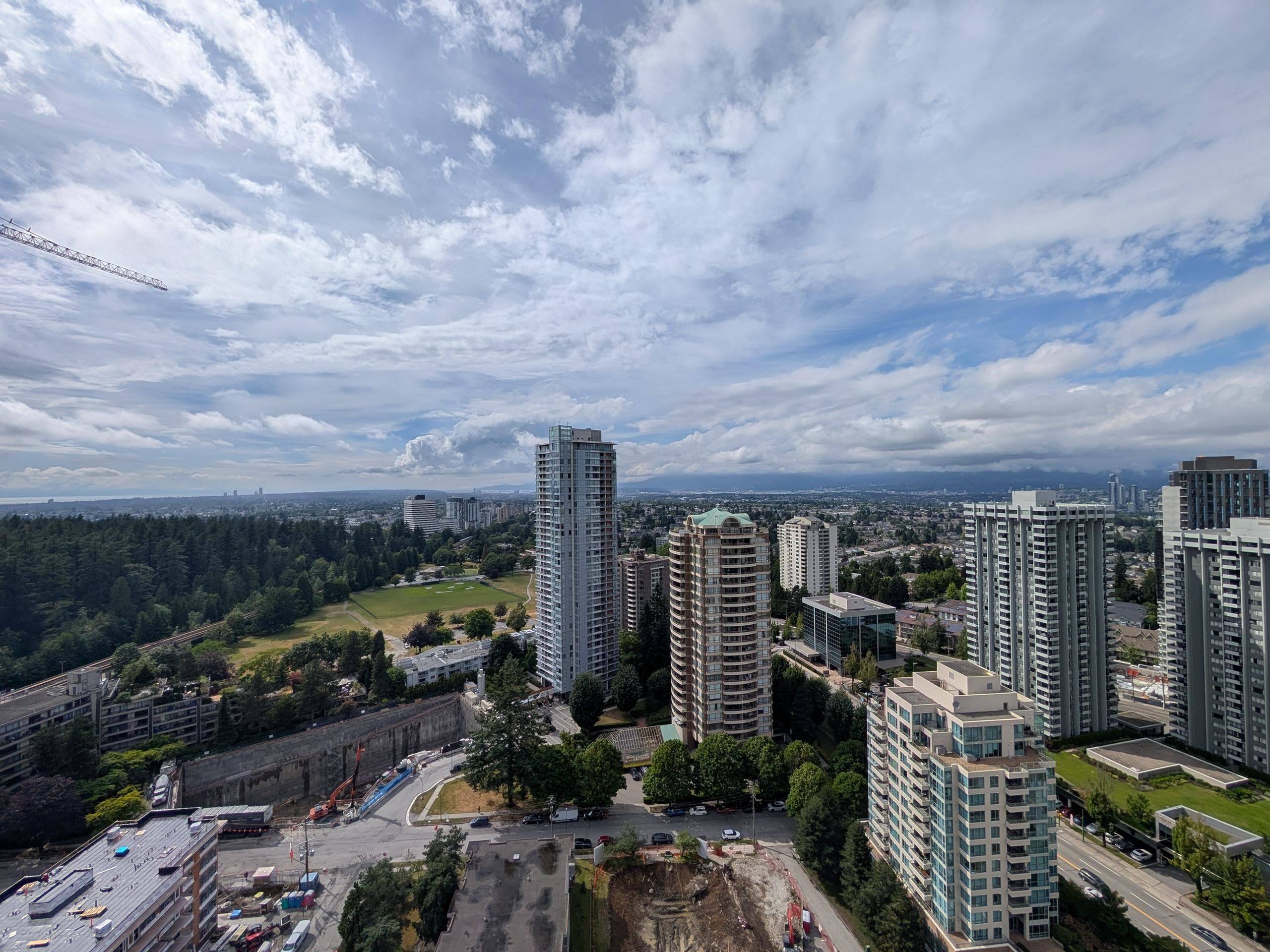 5897 Wilson AVE #2407, Burnaby, BC V5H 0L7