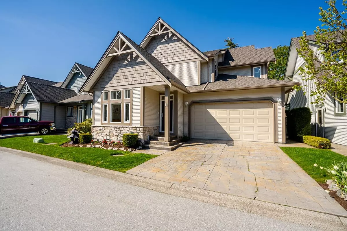 Surrey, BC V3S 9E8,6177 169 ST #11
