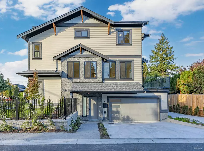 11384 207th ST #4, Maple Ridge, BC V2X 1W6