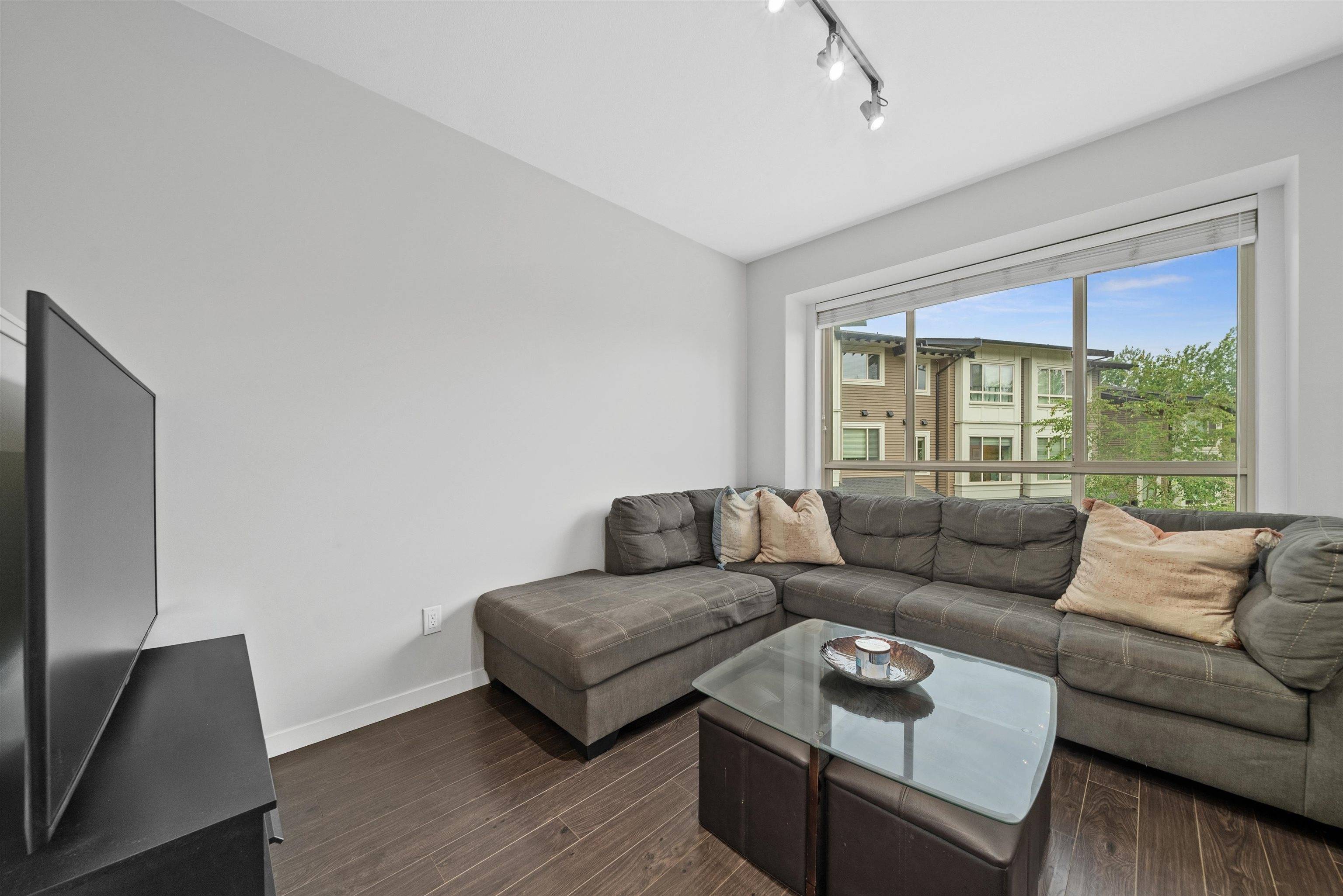 23986 104 AVE #16 Maple Ridge, BC V2W 0G8