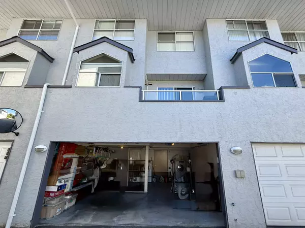 Port Coquitlam, BC V3B 7H6,3476 Coast Meridian RD #22