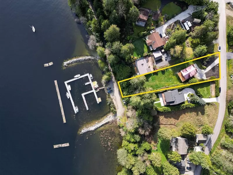 6176 South Gale AVE, Sechelt, BC V7Z 0L5