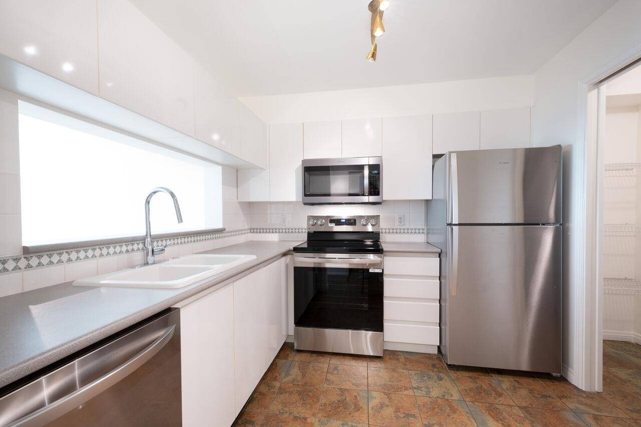 8460 Jellicoe ST #111 Vancouver, BC V5S 4S8