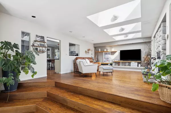 Delta, BC V4M 1Z4,4874 11a AVE