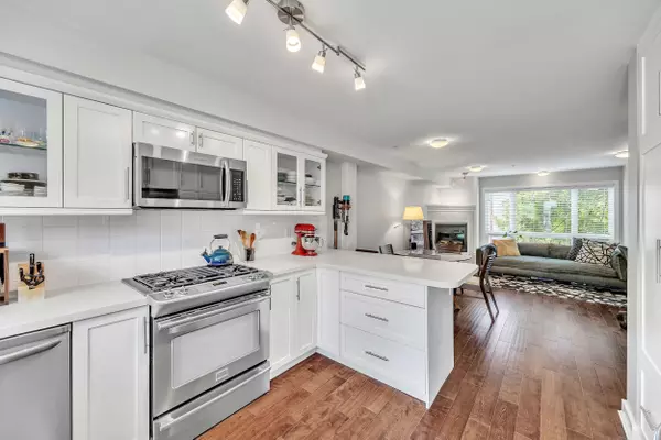 3736 Commercial ST #201, Vancouver, BC V5N 4G2