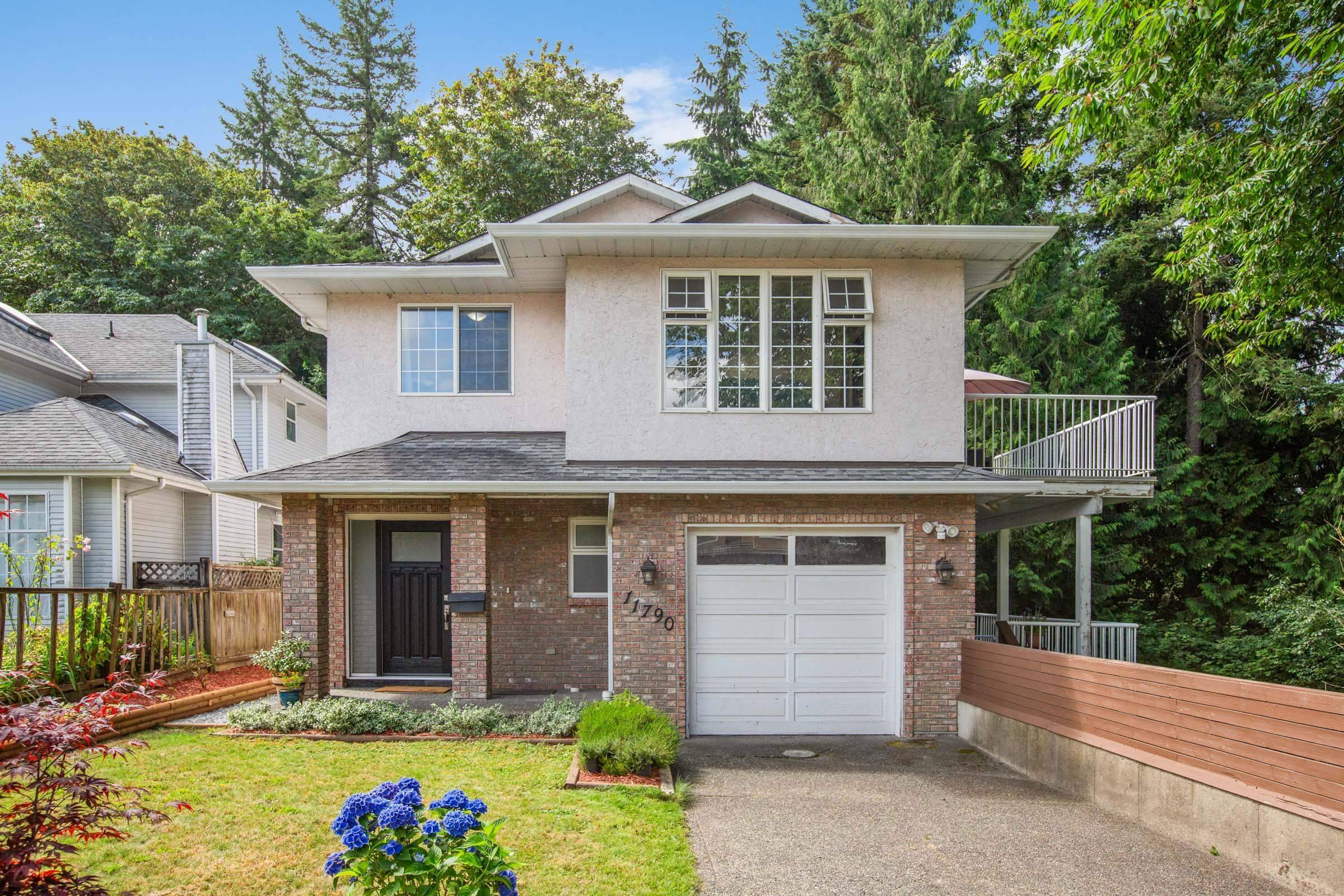 11790 98 AVE, Surrey, BC V3V 2J4