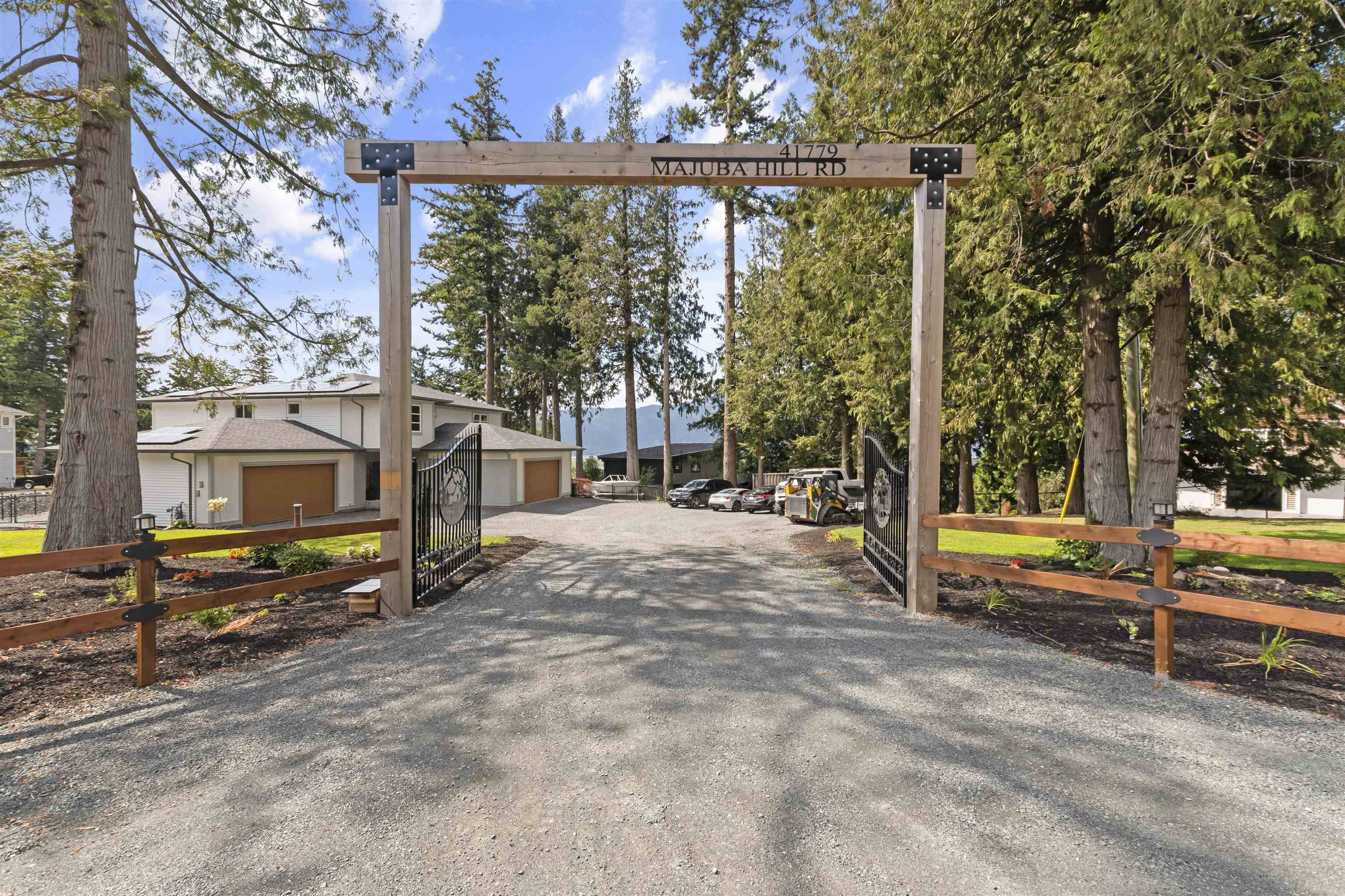 41779 Majuba Hill RD, Yarrow, BC V2R 5G8