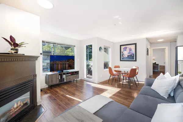 1085 W 17th ST #302, North Vancouver, BC V7P 3R3