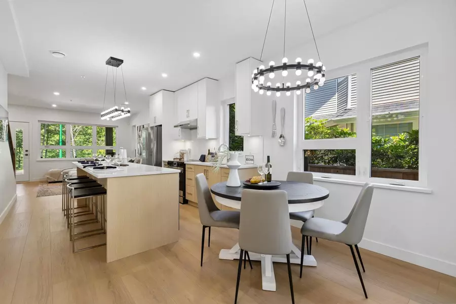 846 St. Denis AVE, North Vancouver, BC V7J 2G4