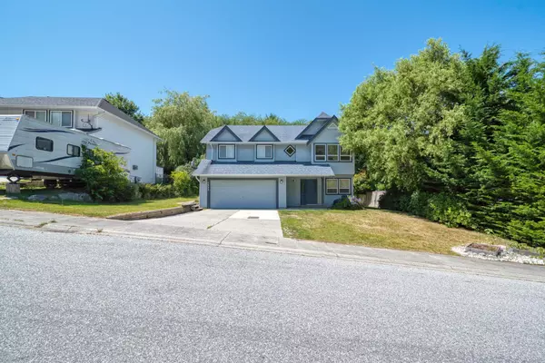 Sechelt, BC V7Z 0R3,5833 Heron PL