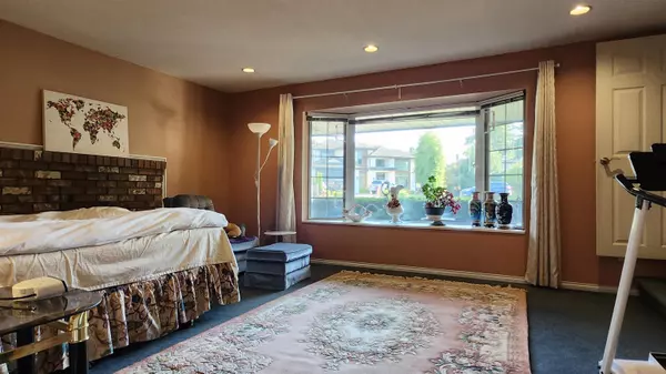 Richmond, BC V7A 3J2,11400 Seafield CRES
