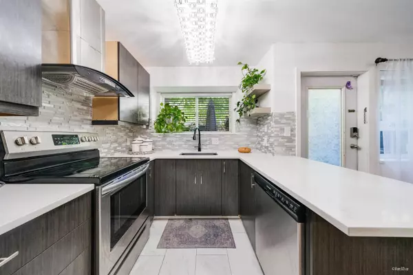 Pitt Meadows, BC V3Y 2R4,12449 191 ST #38
