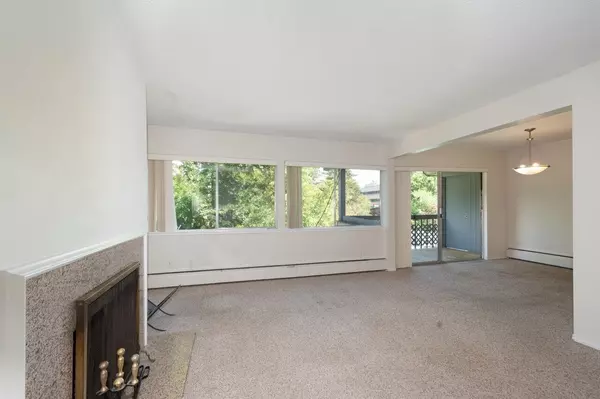 North Vancouver, BC V7N 3Y1,842 Westview CRES
