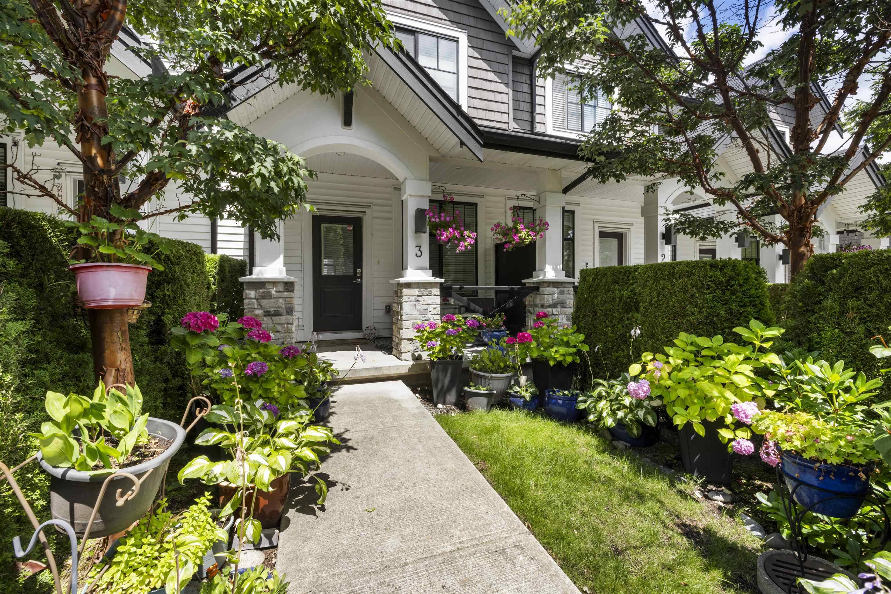 14271 60 AVE #3, Surrey, BC V3X 2N4