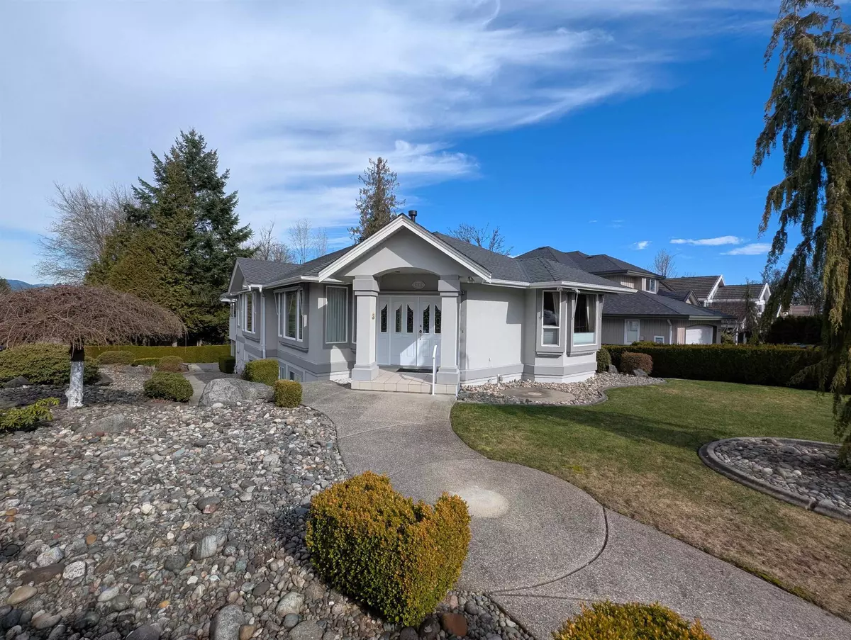 Surrey, BC V4N 4W5,17111 104a AVE