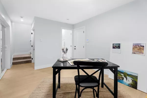 Surrey, BC V4N 4J8,9688 182a ST #15