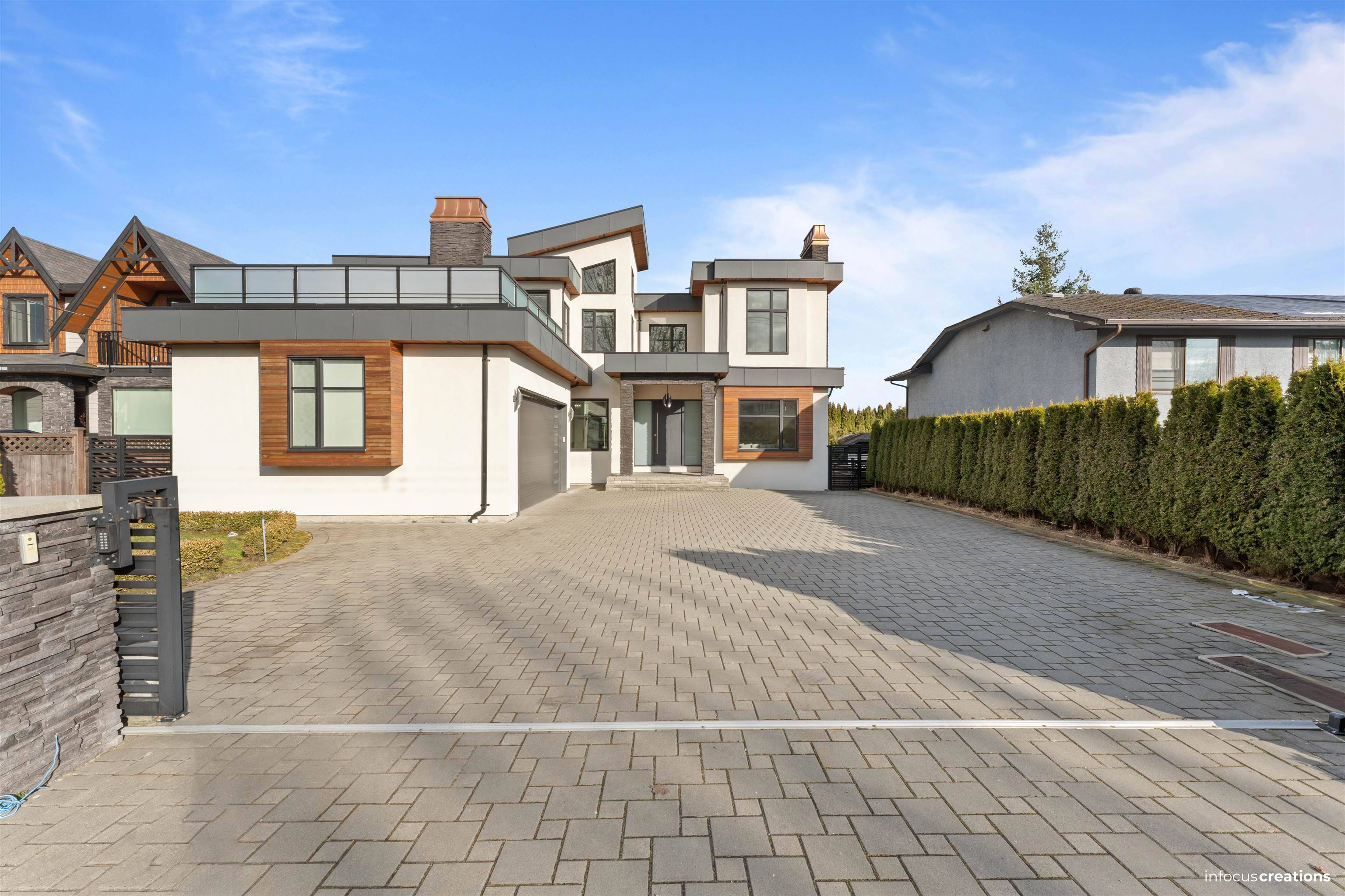 Surrey, BC V4A 4W9,1444 160 ST