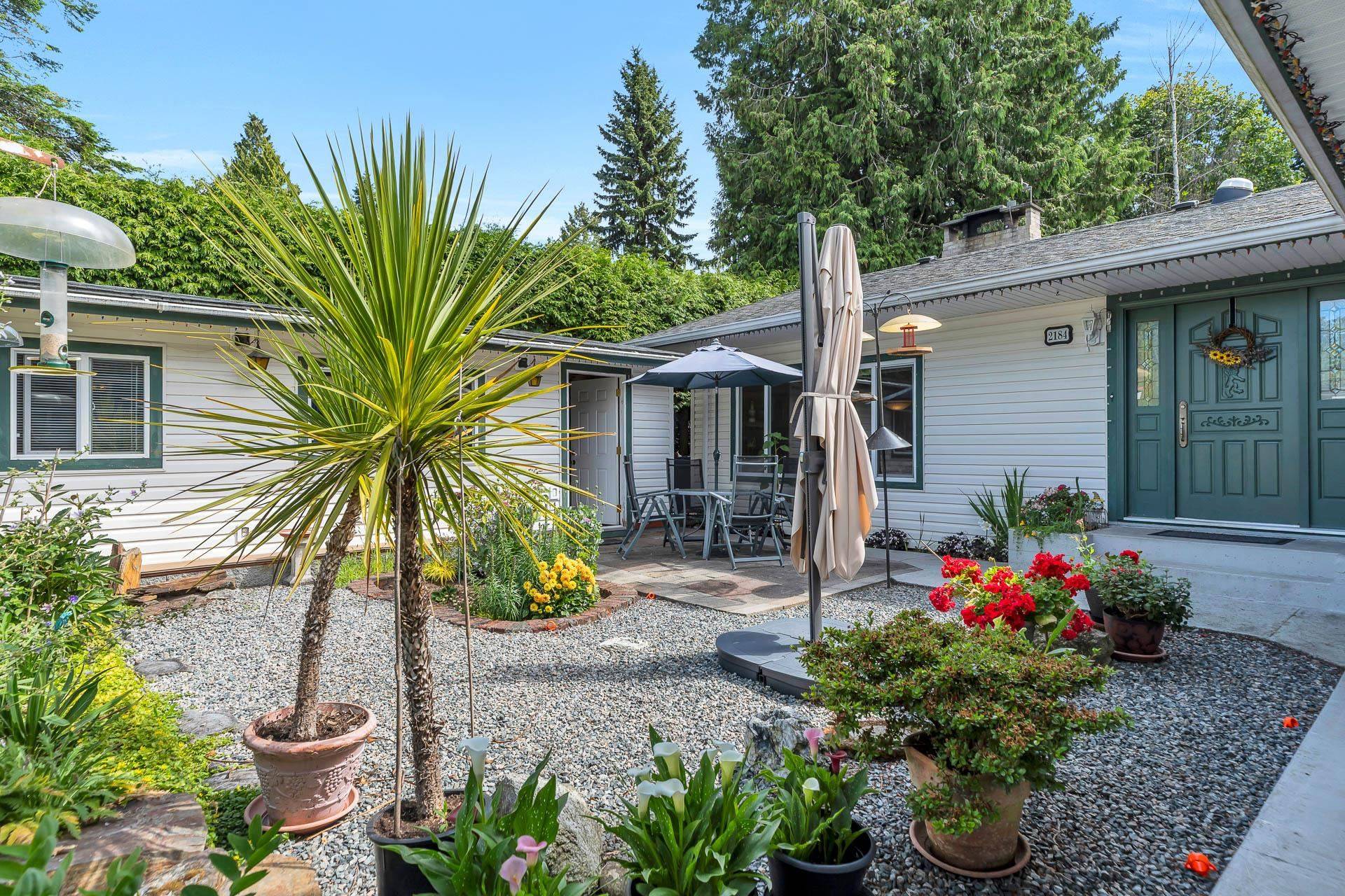White Rock, BC V4A 3S9,2184 127a ST