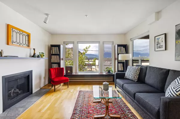 2121 W 5th AVE #304, Vancouver, BC V6K 1S1